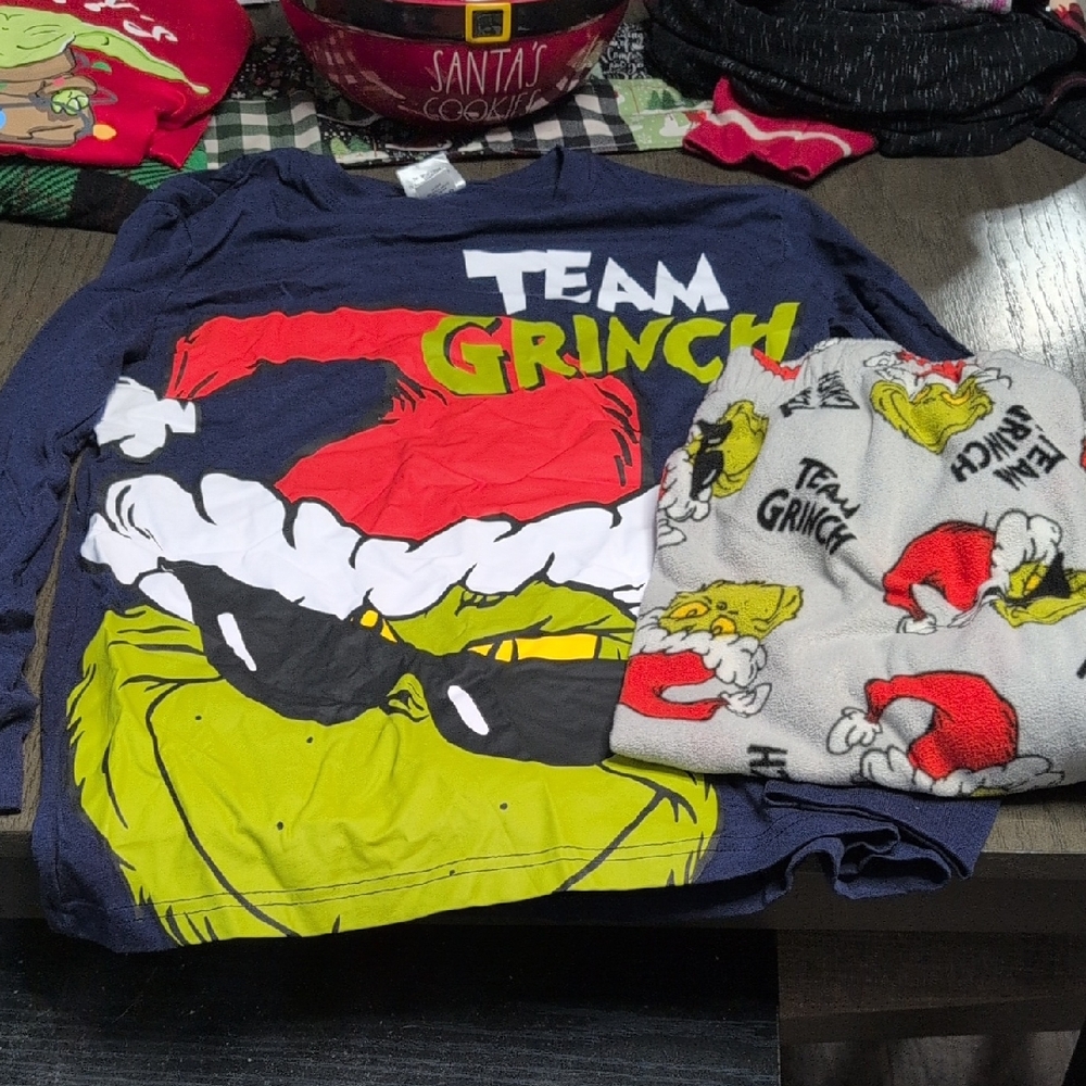TEAM GRINCH MEN'S CHRISTMAS PAJAMA SET